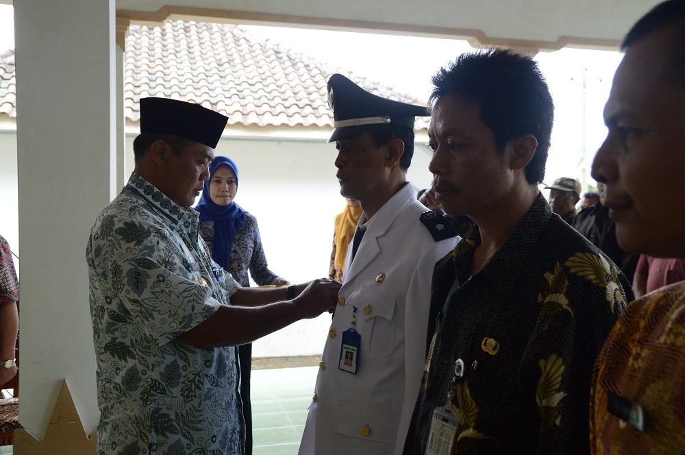 Bupati Karanganyar : Layani Masyarakat Dengan Baik