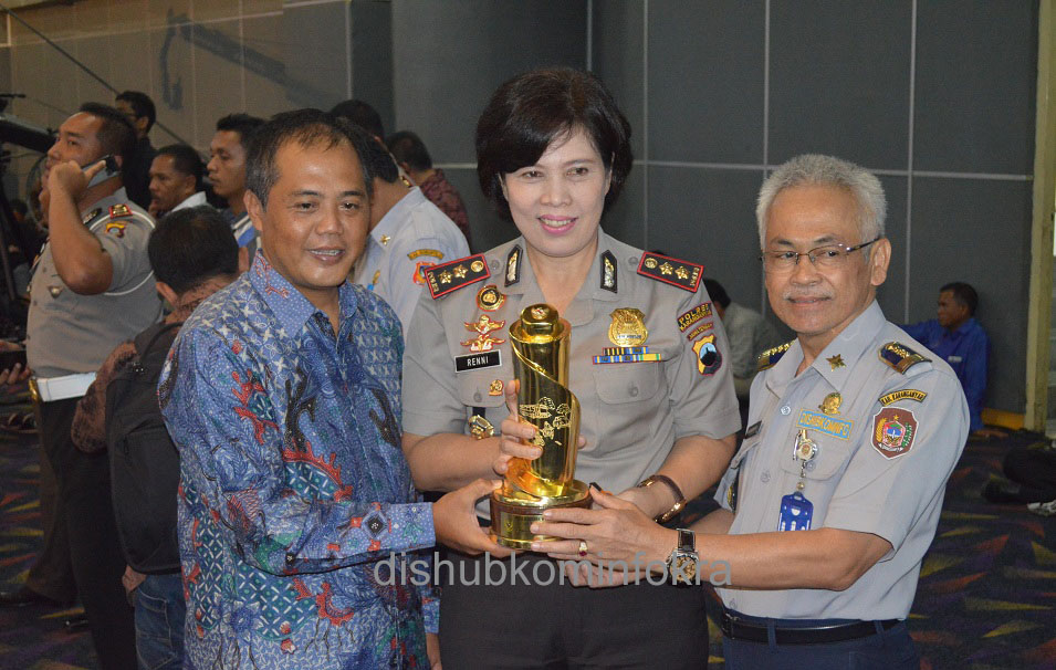 Lagi, Karanganyar Raih WTN