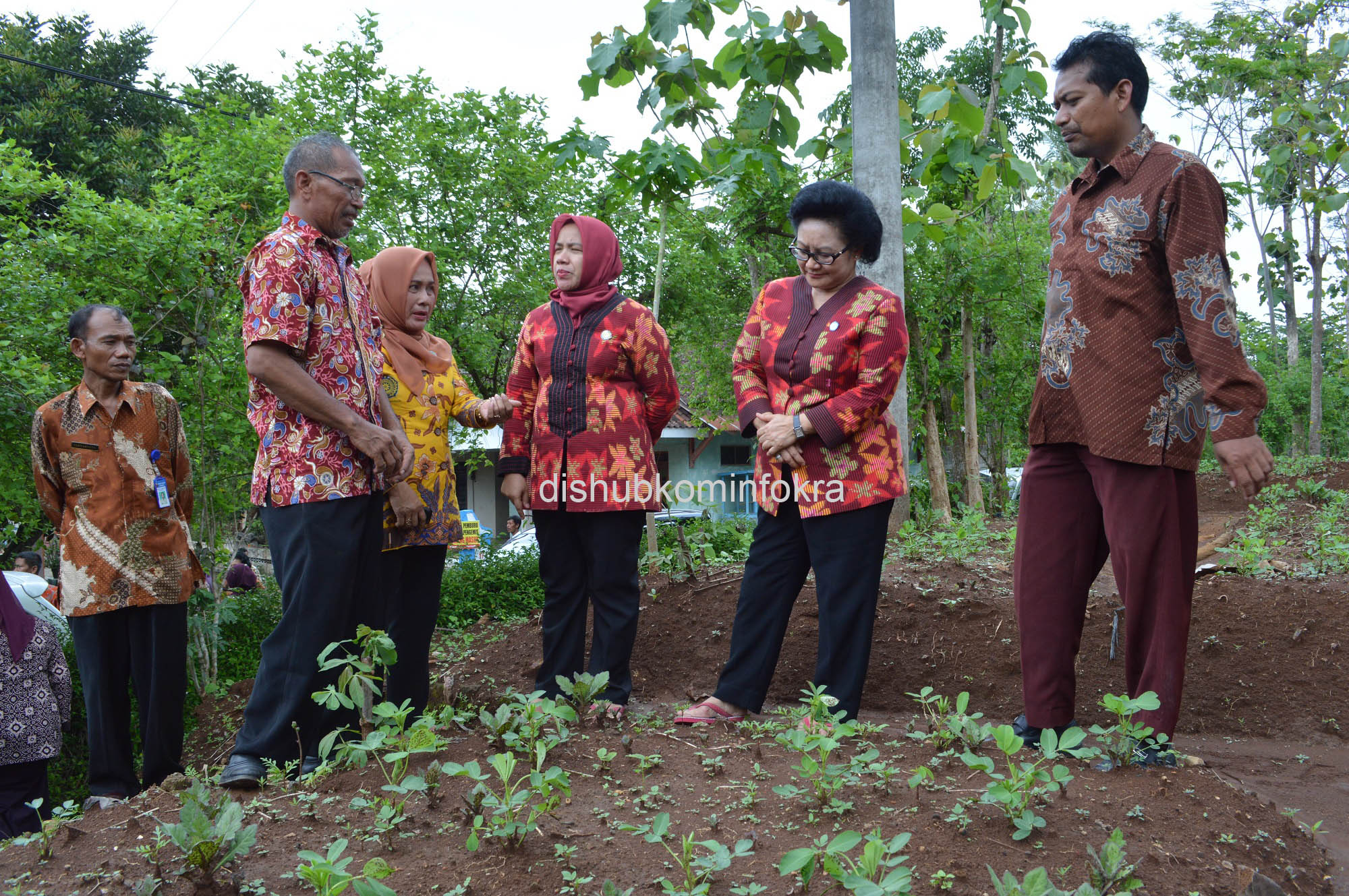 Toga Desa Ngunut Dinilai Tim PKK Provinsi Jawa Tengah