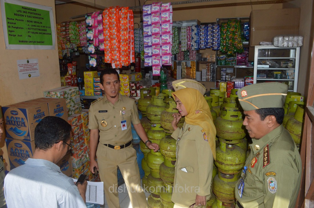 Saat Sidak, Wabup Karanganyar Temukan Biaya Solar Rp. 500 Per Tabung