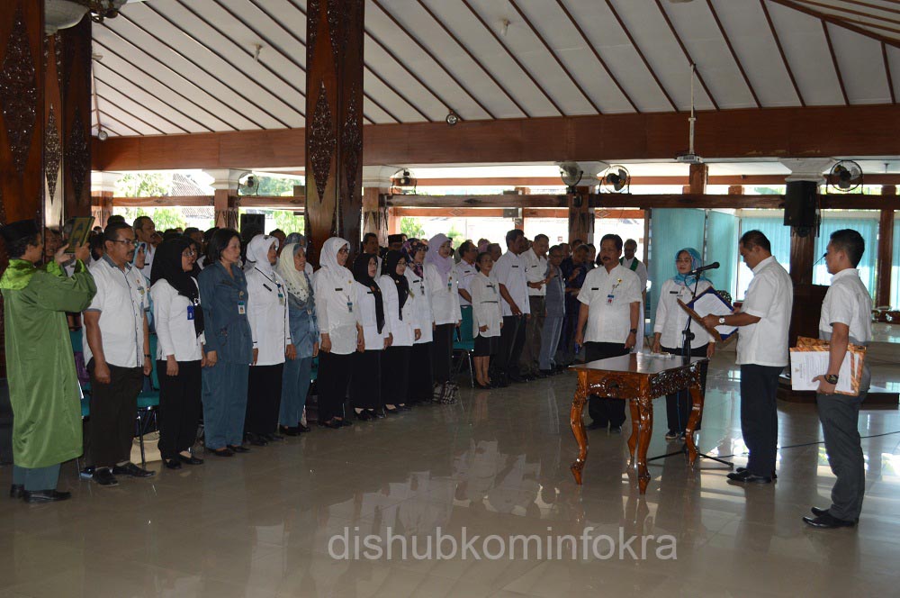 Lantik Puluhan Kepala Sekolah, Bupati Hitung Cermat Masa Kerja