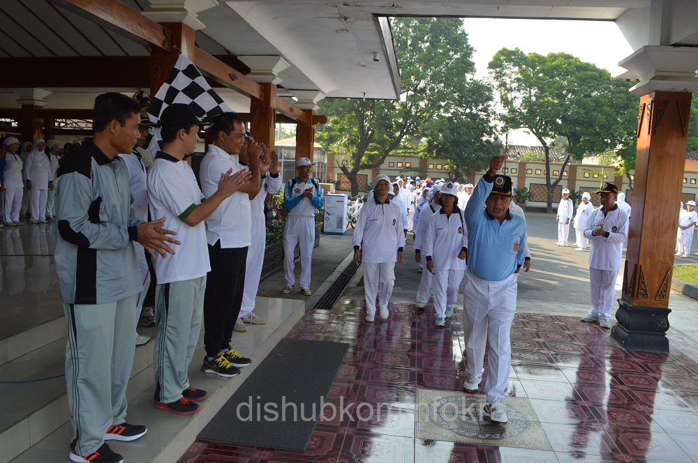 Meski Tua, Namun Tetap Sehat Dengan Berolahraga
