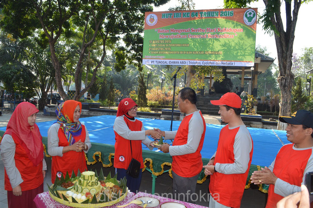 HUT ke 64, IBI Cabang Karanganyar Adakan Senam Sehat