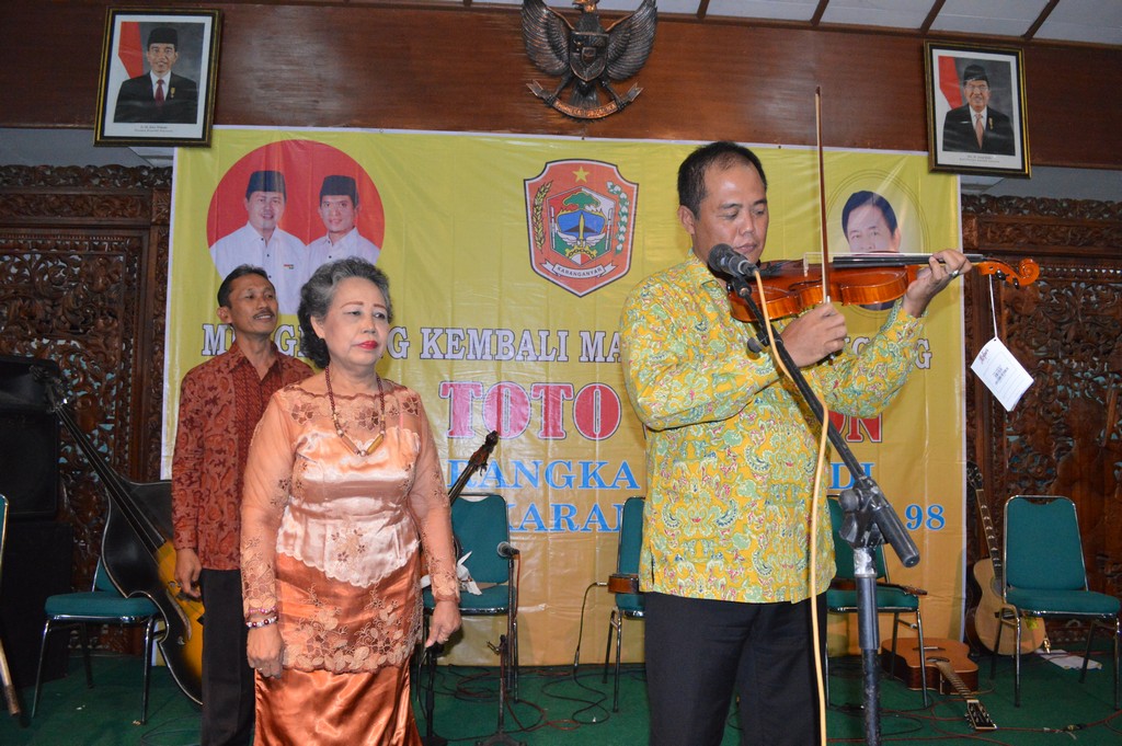 Karanganyar Mengenang Toto Salmon