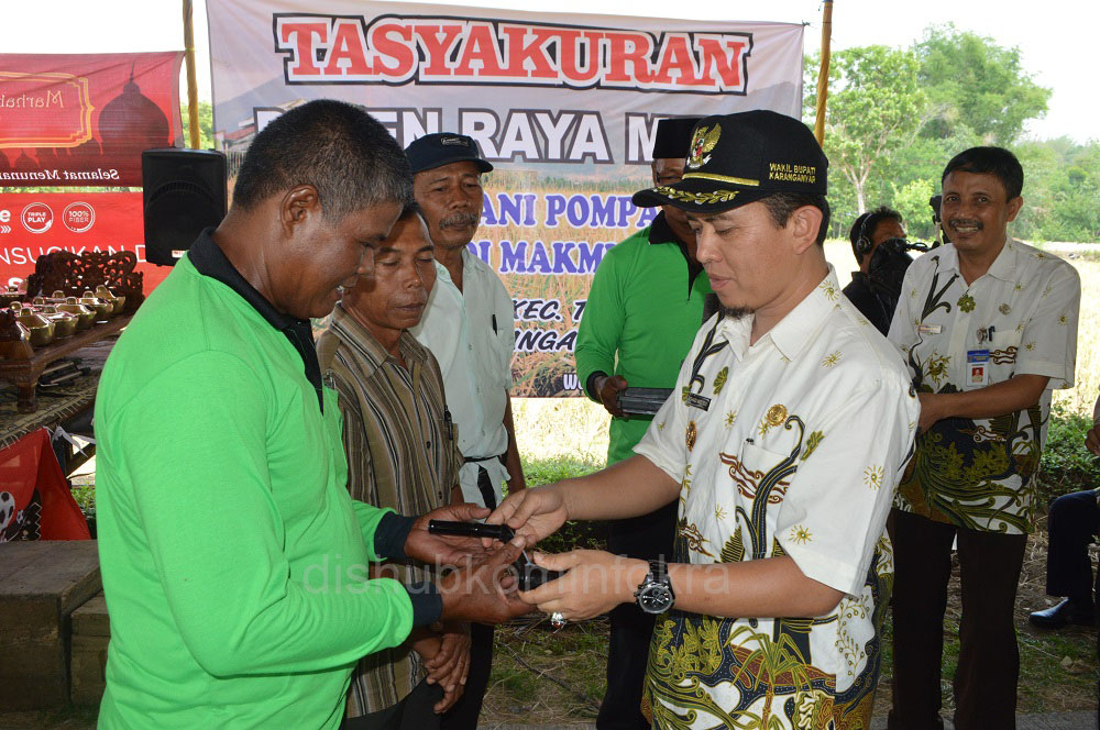 Target Surplus Beras, Petani Diberi Alat Pertanian