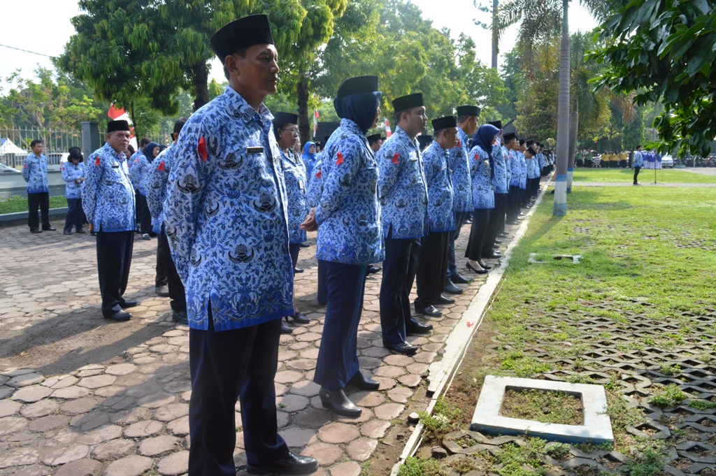 Upacara HGN, KORPRI dan AIDS Sedunia Kabupaten Karanganyar