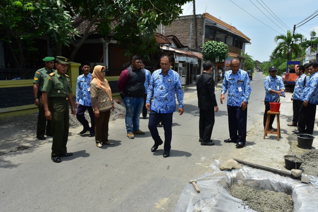 Groundbreaking Peningkatan Jalan Jaten-Jetis