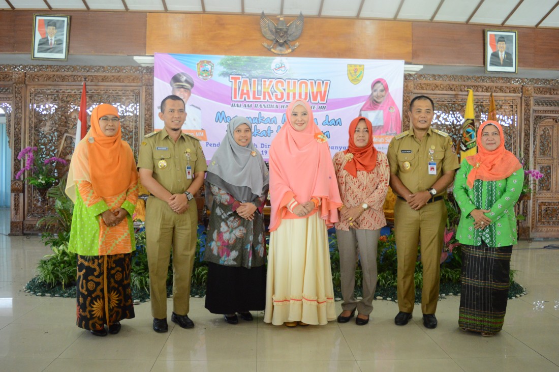 Peggy Melati Sukma Motivasi Ibu-Ibu Karanganyar