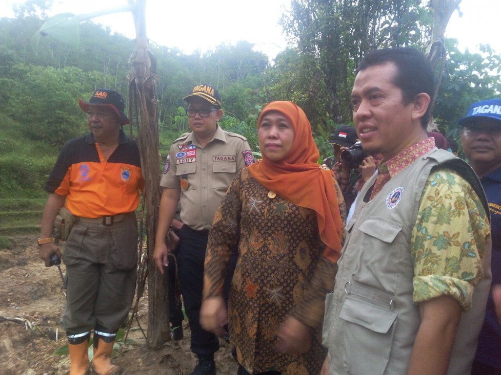 Kemensos Beri Santunan Korban Longsor