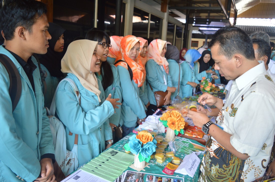 Sebanyak 194 mahasiswa KKN UNS Ditarik