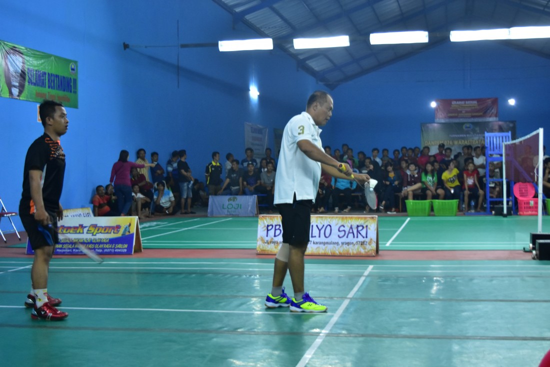 Bupati Karanganyar Meriahkan Pembukaan Turnamen Bulutangkis