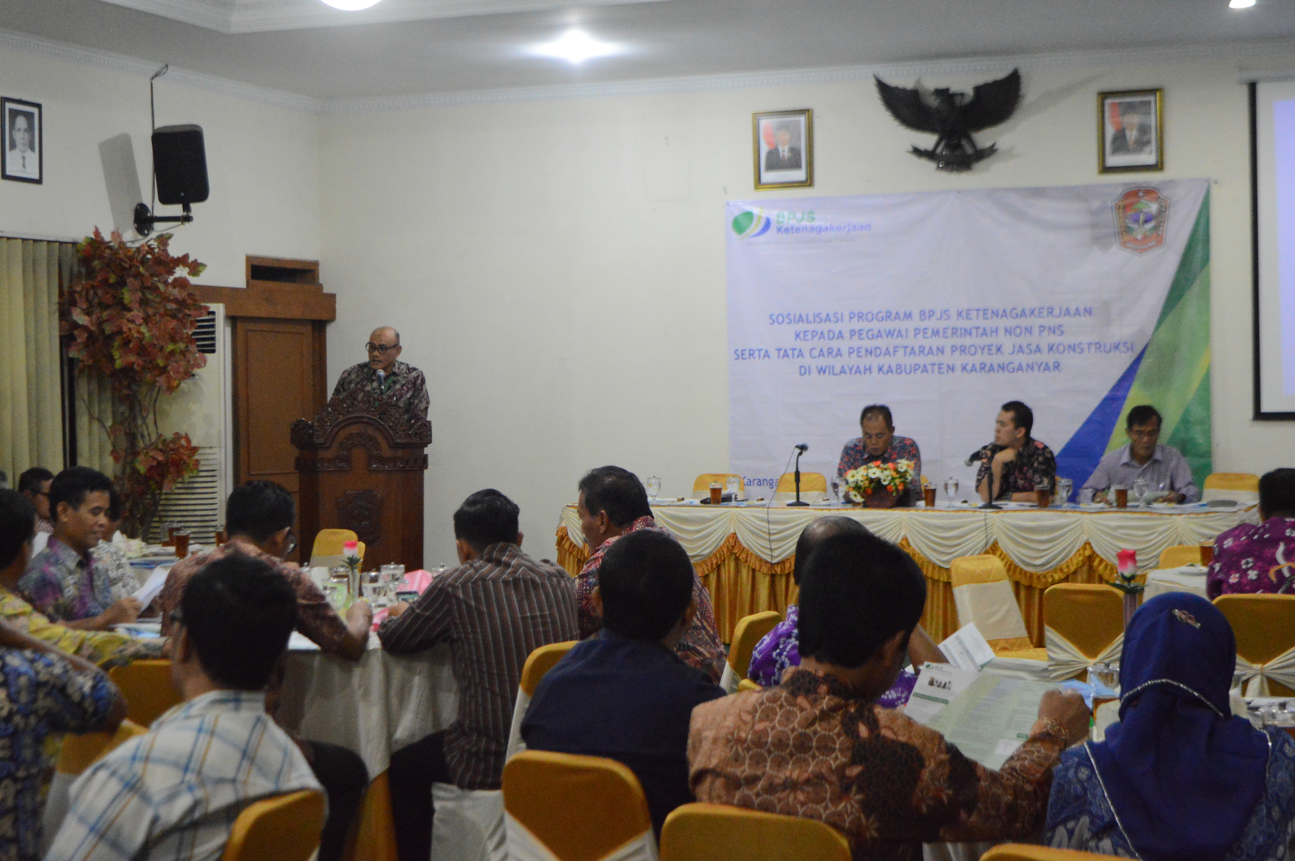 TENAGA KONTRAK HARUS DISERTAKAN MENJADI ANGGOTA BPJS KETENAGAKERJAAN
