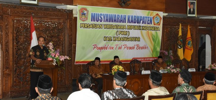 Bupati Karanganyar Buka Muskab PWRI