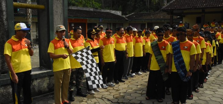 Tanjakan Giri Bangun Jadi Tantangan Peserta Napak Tilas