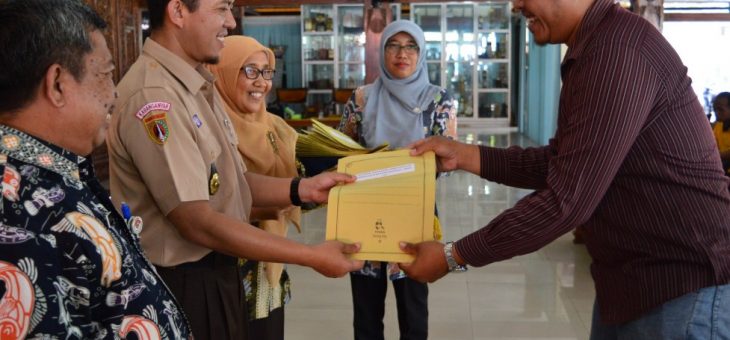 Pemkab Gelontorkan  7,7 Miliar untuk 128 Kelompok Ternak di Karanganyar
