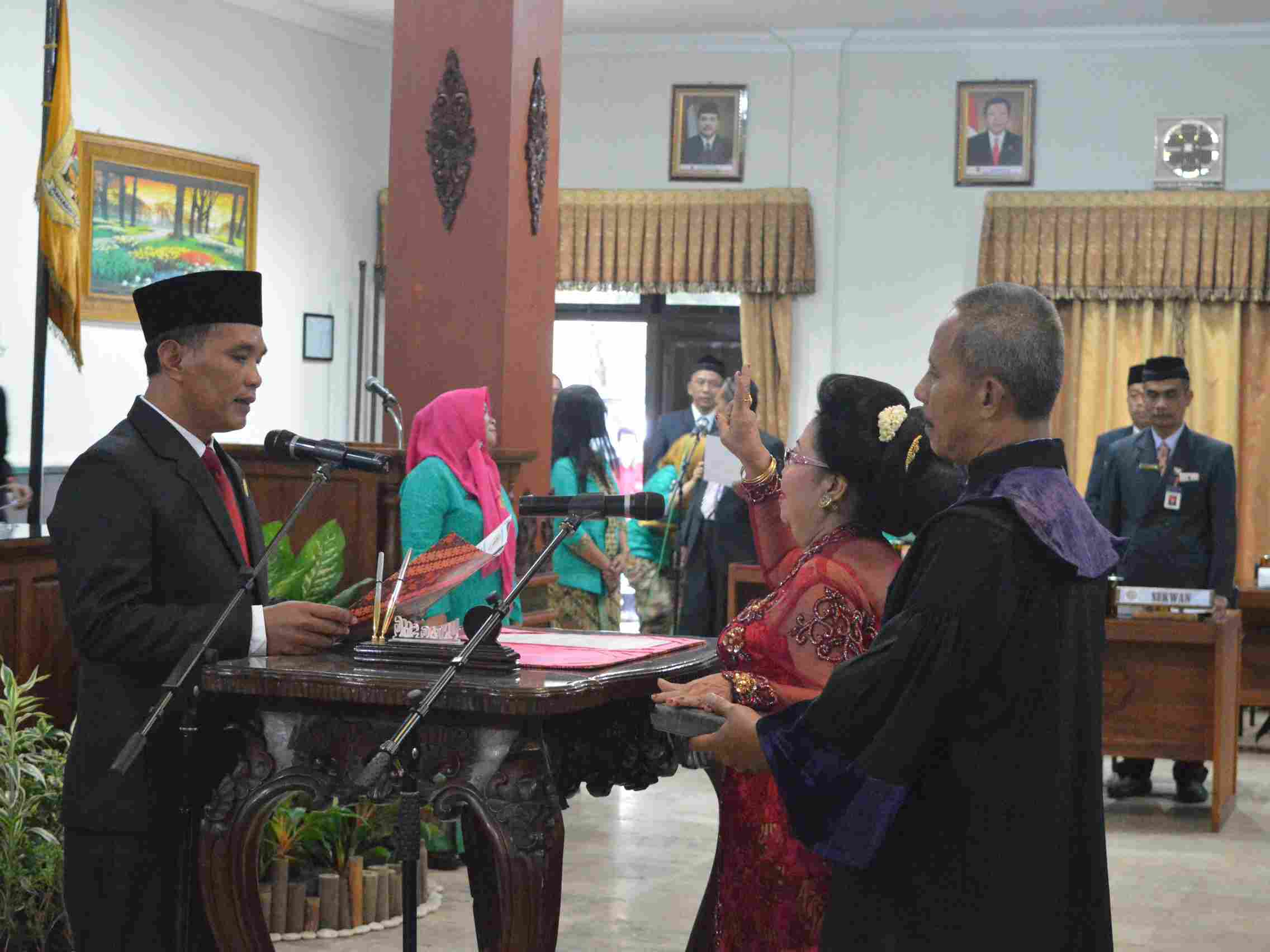 Pelantikan Anggota DPRD PAW oleh Ketua DPRD Karanganyar