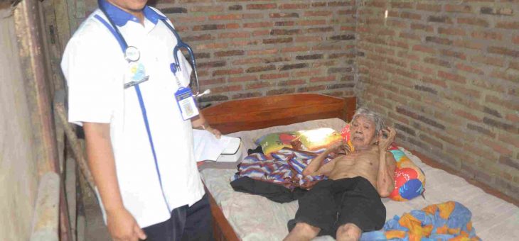Mbah Mulyadi “Repyoh” terima bantuan dari Pemkab Karanganyar