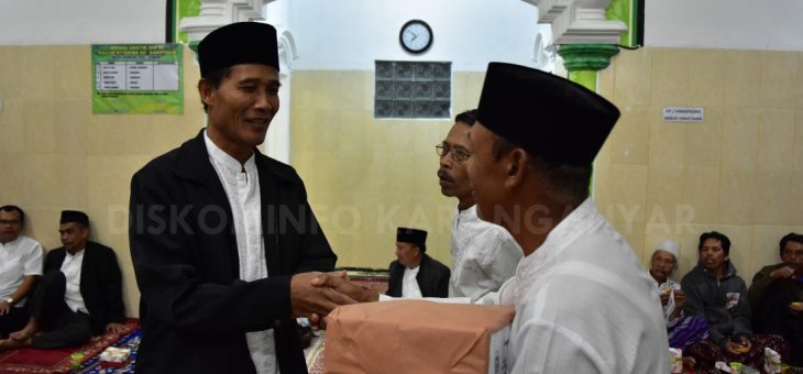 Silaturahmi dengan warga Kadipekso, Jenawi dalam acara Sholat Isya’ Keliling