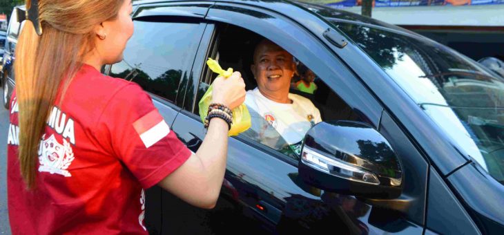 Polres dan PSC Bagi-bagi Takjil