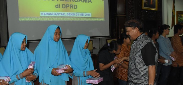 DPRD Karanganyar Buka Puasa Dengan Anak Panti Asuhan
