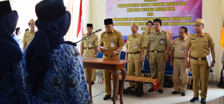 131 Pegawai Honorer Terima SK Pengangkatan PNS