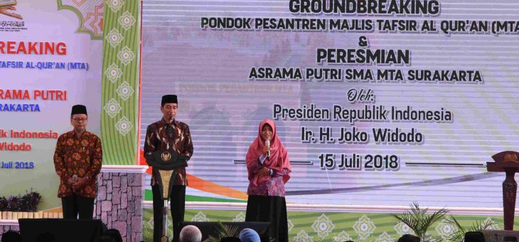 Dwi Astuti dan Muhammad Ihksanudin Bawa Pulang Sepeda