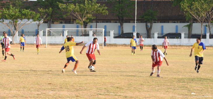 Bupati Sumbang Dua Gol, Kandaskan Kesebelasan jatiyoso