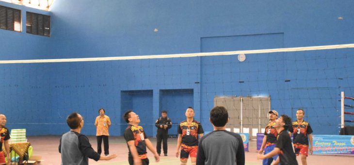 Wartawan Kalahkan Tim Bola Volly DPRD Karanganyar