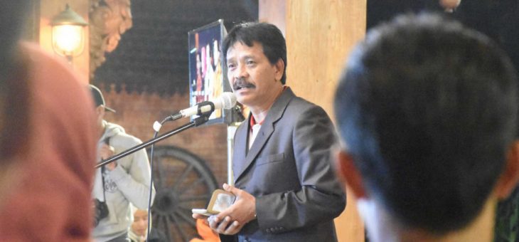 Bupati Jamu Makan Malam 120 Peserta Paralayang