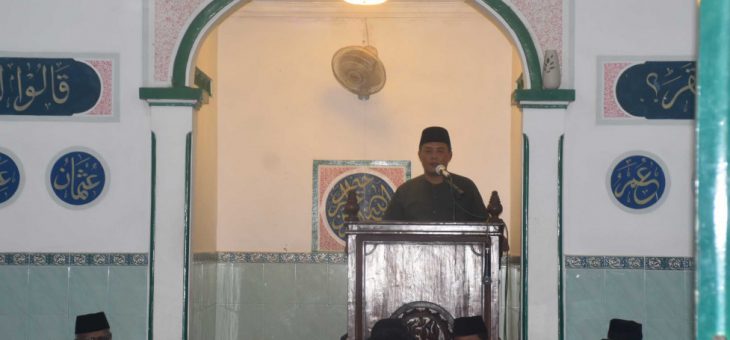 Silaturahmi dengan warga Suruh, Tasikmadu dalam Acara Sholat Isya’ Berjamaah