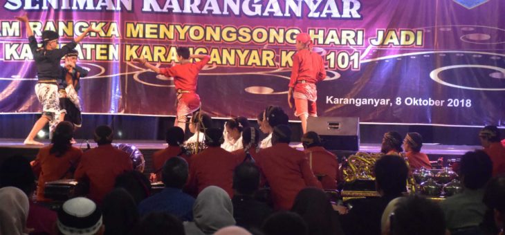 Seniman Karanganyar Pentaskan Lakon Suminten Edan