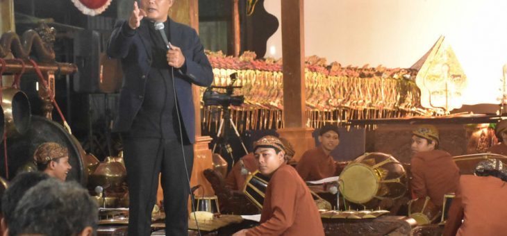 Pagelaran Wayang Di Desa Ngemplak, Kecamatan Karangpandan