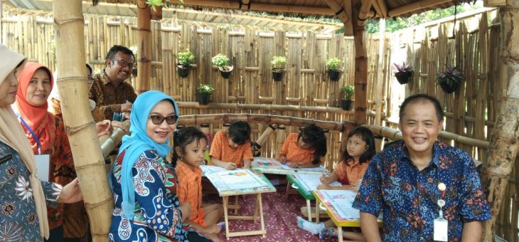 Bupati Karanganyar Resmikan Taman Edukasi dan Pengolahan Sampah Kecamatan Jaten
