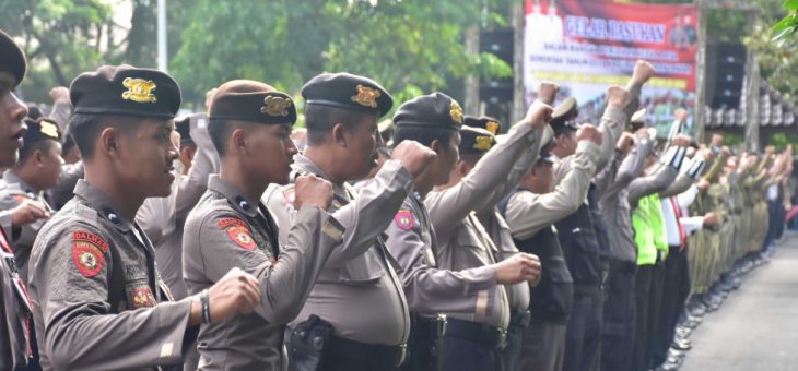 Gelar Pasukan PAM TPS Pilkades Serentak Tahap 2, Bupati Karanganyar Instruksikan Untuk Jaga Kondusifitas