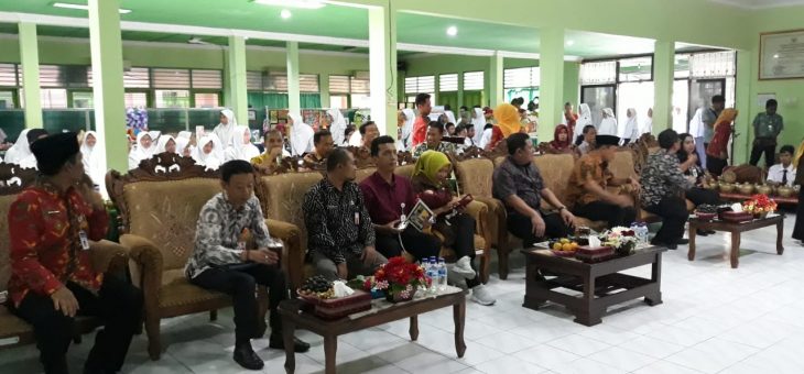 Tim Common Sense Parasamya Purnakarya Nugraha Kunjungi SMP Negeri 1 Karanganyar