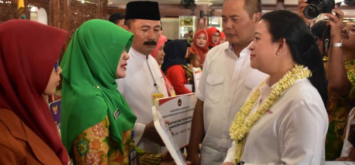Menteri Koordinator Bidang Pembangunan Manusia dan Kebudayaan, Puan Maharani Ke Kabupaten Karanganyar