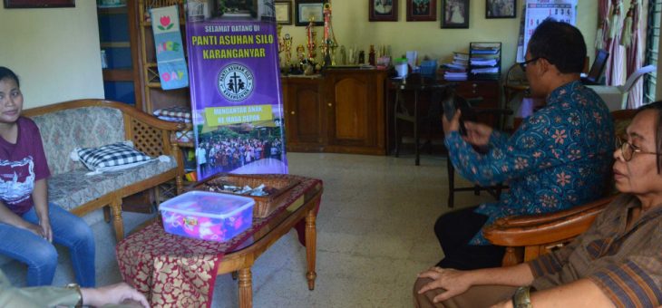 Tim Verifikator KLA Cek Lapangan Ke Beberapa Tempat Di Kabupaten Karanganyar