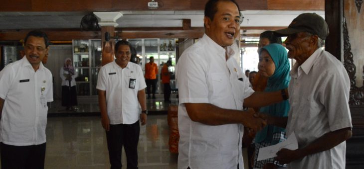 Pemberian Bantuan Sosial dan Keuangan Kepada Korban Bencana Alam