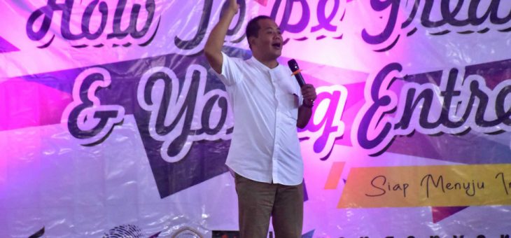 Bupati Karanganyar Bersama Syafii Efendi Berikan Motivasi Tentang Enterprneurship Untuk Lulusan SMA, SMK dan MA