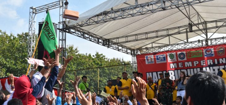 Peringati Hari Buruh, Pemkab Dan Organisasi Buruh Gelar Panggung Gembira