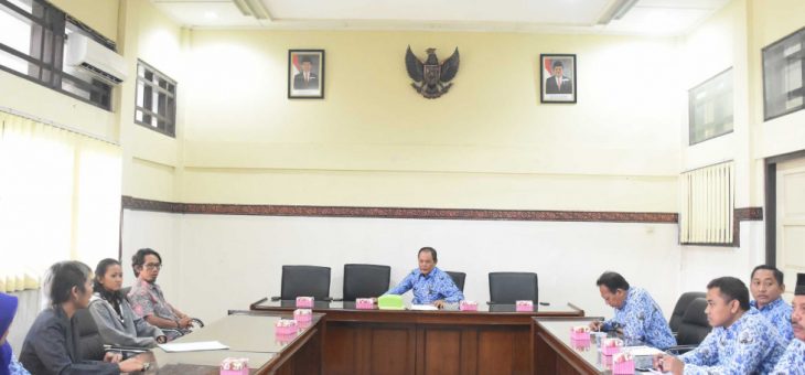 BUPATI KARANGANYAR : Pemkab Akan Tutup Semua Warung Sate Jamu Di Karanganyar