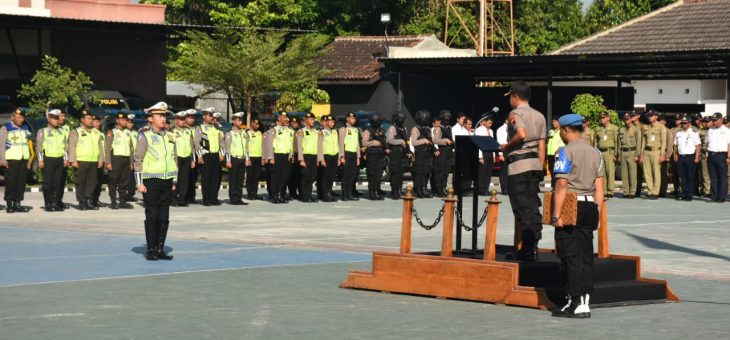 Jelang Sidang MK, Polres Karanganyar Gelar  Apel Konsolidasi Ops Ketupat Candi