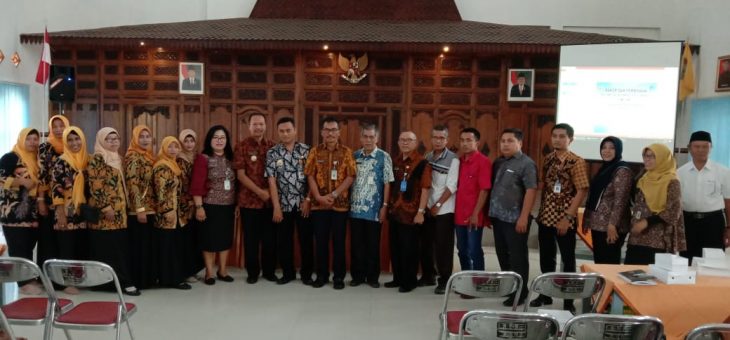 KIM Wajib Cerdas Mengelola Informasi