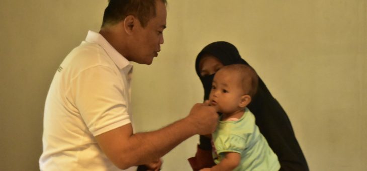 Tolak Imunisasi Gara-gara Takut Jarum Suntik, Bupati Yakinkan Aman