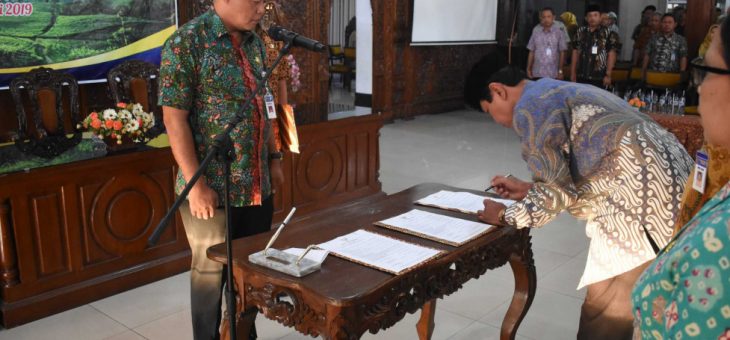 Dipengaruhi Kekosongan, Bupati Lantik 201 Kapsek Sekolah