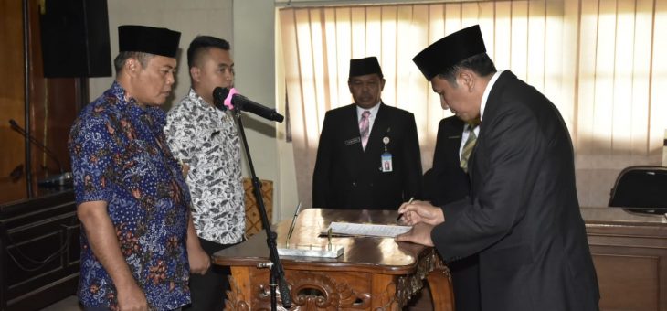 Bupati Karanganyar Lantik Direktur Utama PD. BPR Bank Daerah Karanganyar