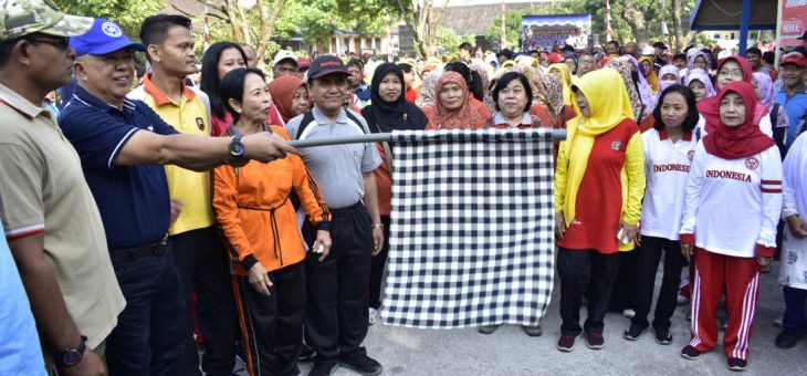 Jalan Sehat Merdeka Bersama Warga Jaten