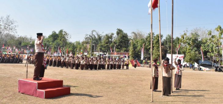Upacara Hari Pramuka ke-58 di Lapangan Desa Gaum Karanganyar