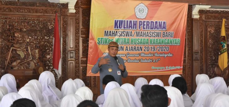 Kuliah Perdana STIKES Mitra Husada, Bupati : Gunakan Teknologi Dengan Cerdas