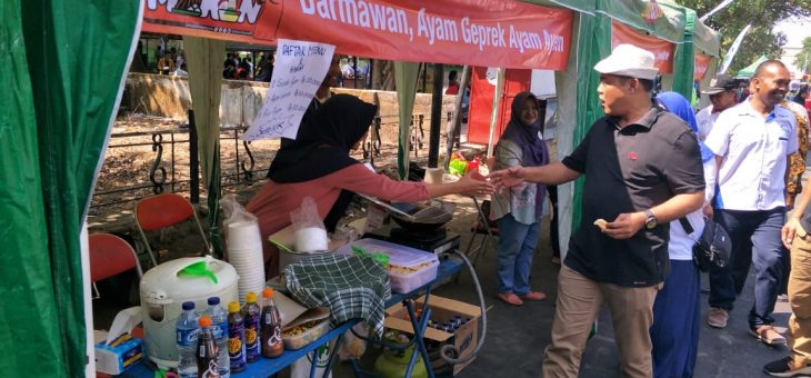 Pusat Penjualan Kuliner, Kerajinan Hingga Ajang Kreativitas di Peken Akhir Pekan ICSB Colomadu